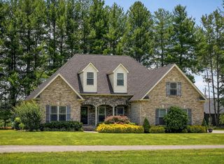 139 Chestnut Oak Ave, Smithville, TN 37166