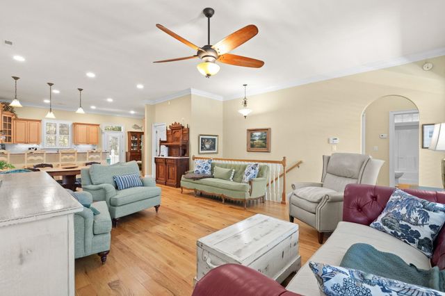 7 Gillette Pl., Murrells Inlet, SC 29576
