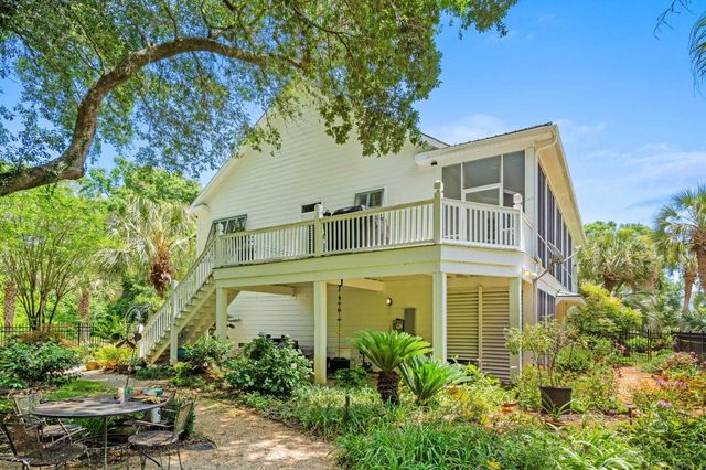 7 Gillette Pl., Murrells Inlet, SC 29576