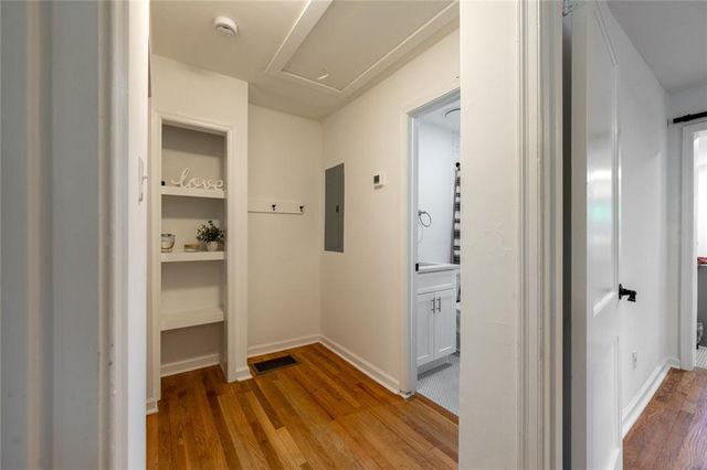 650 Campbell Circle, Atlanta, GA 30354
