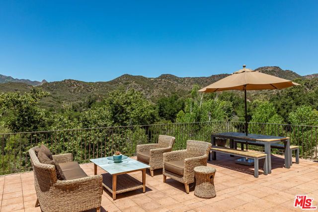 1045 Cold Canyon Road, Calabasas, CA 91302