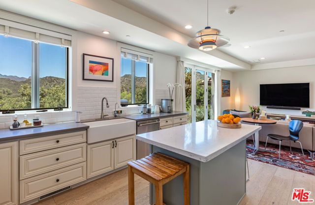 1045 Cold Canyon Road, Calabasas, CA 91302