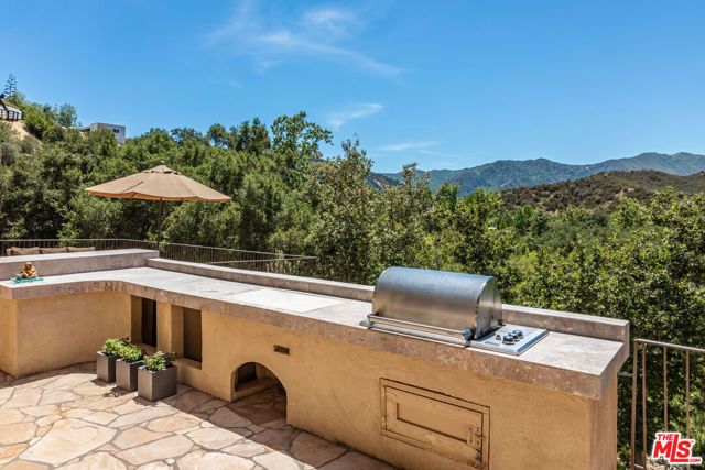 1045 Cold Canyon Road, Calabasas, CA 91302