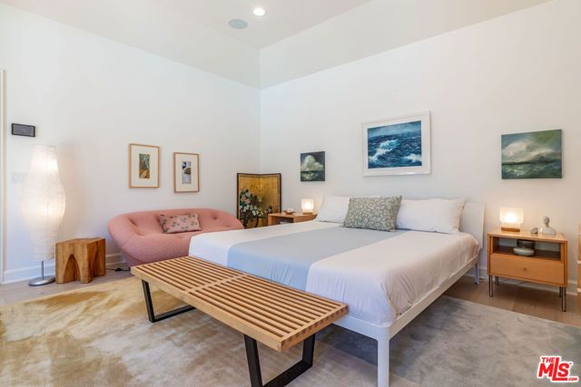 1045 Cold Canyon Road, Calabasas, CA 91302