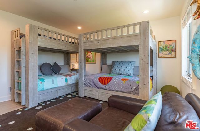 1045 Cold Canyon Road, Calabasas, CA 91302