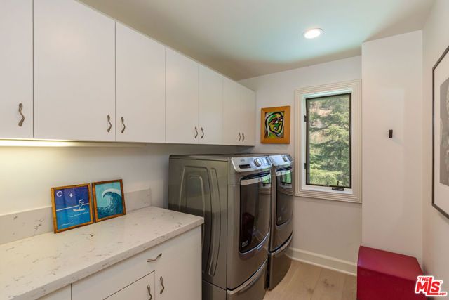 1045 Cold Canyon Road, Calabasas, CA 91302