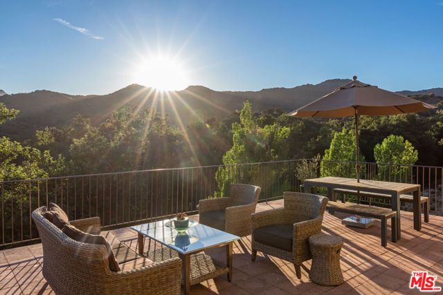 1045 Cold Canyon Road, Calabasas, CA 91302