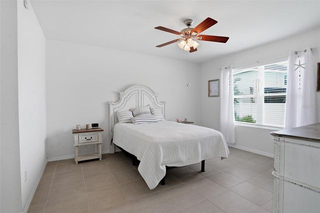 35803 HILLBROOK AVENUE, Zephyrhills, FL 33541