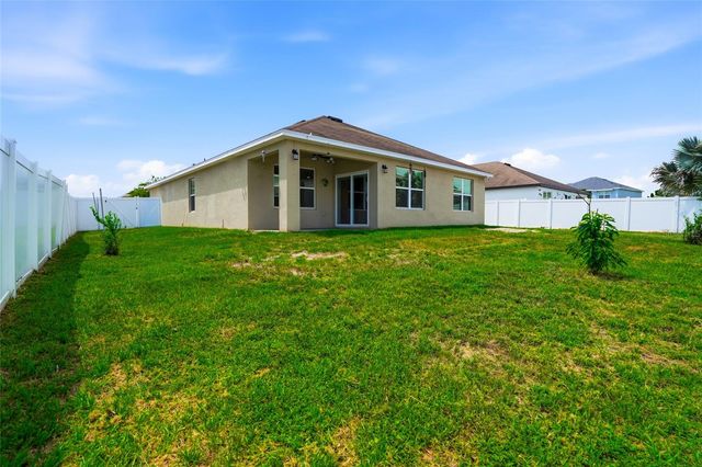 35803 HILLBROOK AVENUE, Zephyrhills, FL 33541