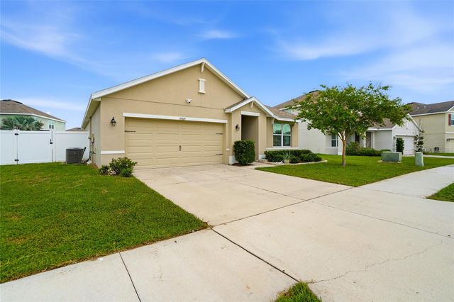 35803 HILLBROOK AVENUE, Zephyrhills, FL 33541