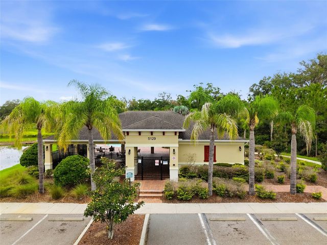 35803 HILLBROOK AVENUE, Zephyrhills, FL 33541
