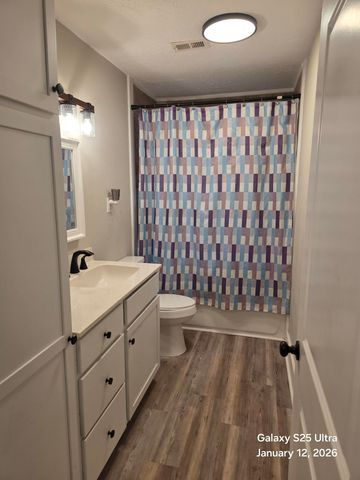 8185 4Th Street, Laurel Hill, FL 32567