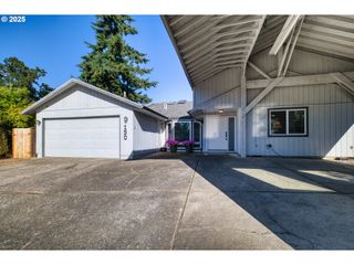 150 NARAIN Ct, Oregon City, OR 97045