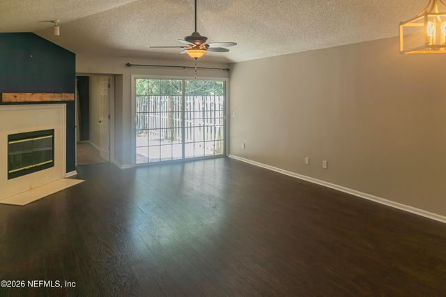 1714 ASHMORE GREEN Drive, Jacksonville, FL 32246