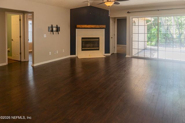 1714 ASHMORE GREEN Drive, Jacksonville, FL 32246