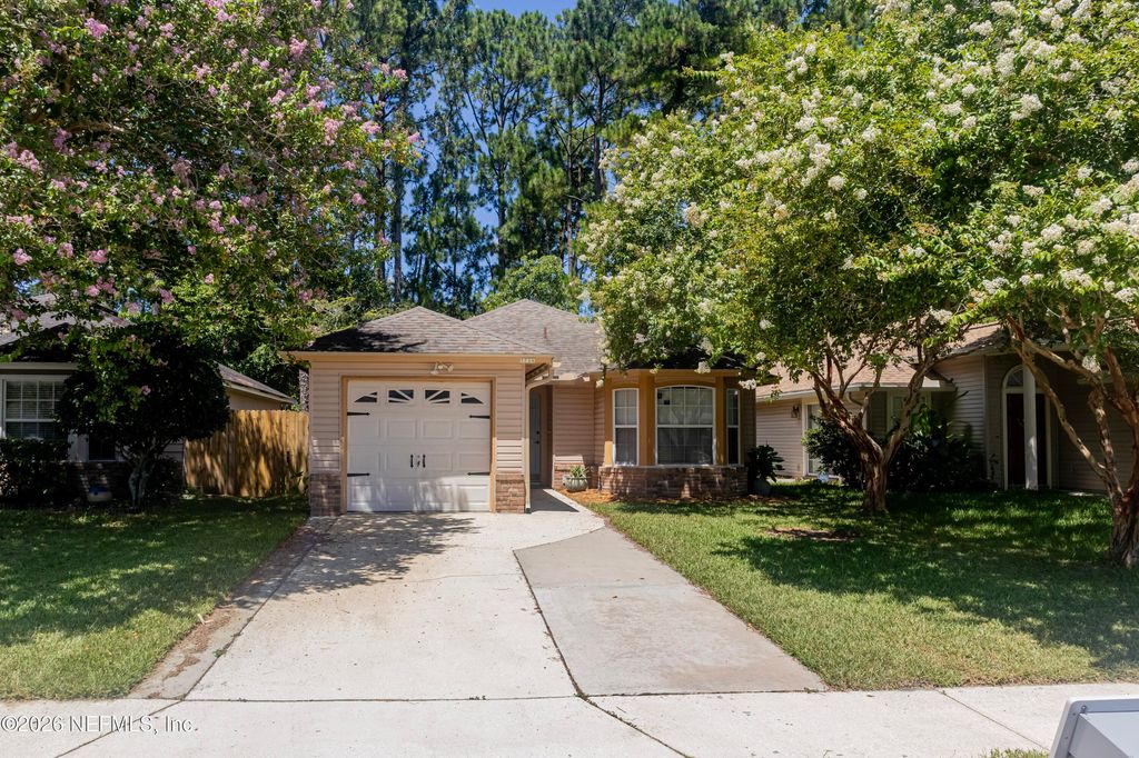 1714 ASHMORE GREEN Drive, Jacksonville, FL 32246