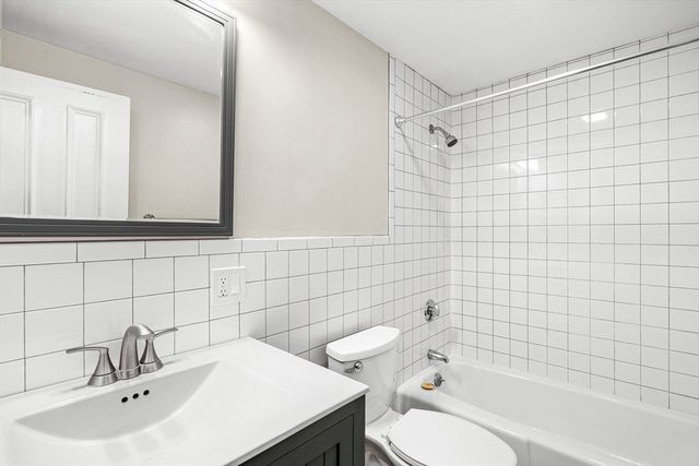 11 Ridge Rd 3, Lincoln, MA 01773
