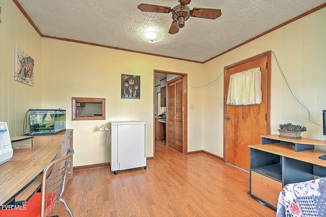 1011 Johnson Avenue, Johnson City, TN 37604