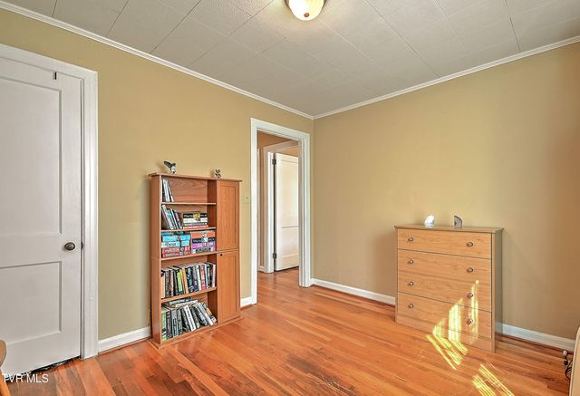 1011 Johnson Avenue, Johnson City, TN 37604
