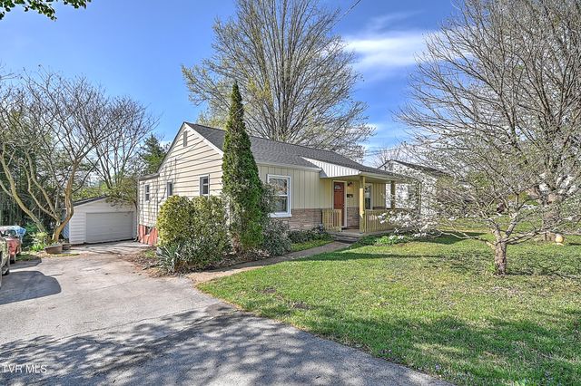 1011 Johnson Avenue, Johnson City, TN 37604