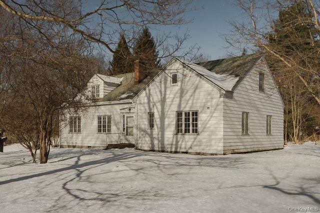1539 Hollow Road, Clinton Corners, NY 12514