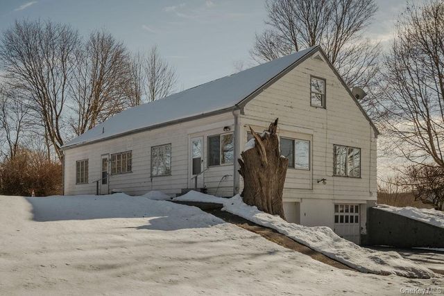 1539 Hollow Road, Clinton Corners, NY 12514