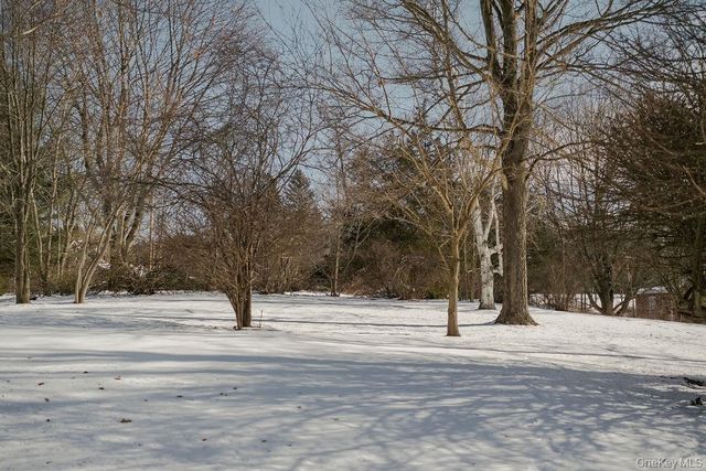 1539 Hollow Road, Clinton Corners, NY 12514