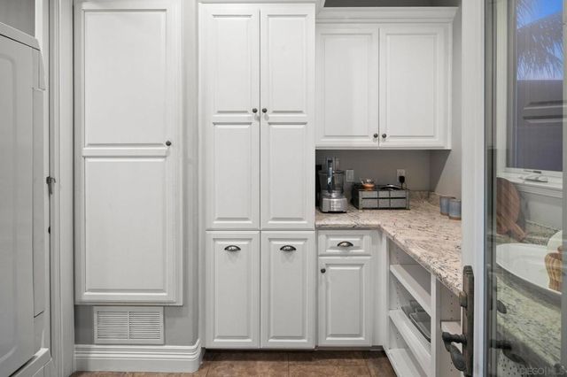 861 B Avenue, Coronado, CA 92118