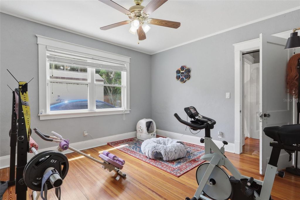 Image 10 of property listing at 8115 N 37TH STREET, Tampa, FL 33604