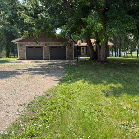 8700 Island Road, Bismarck, ND 58503 property photo
