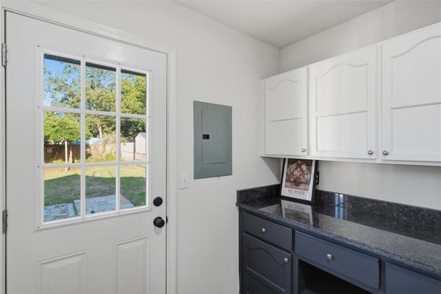4836 S 29th West Avenue, Tulsa, OK 74107
