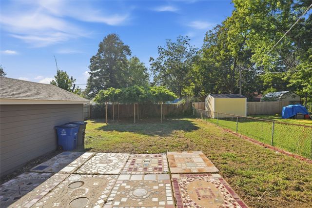 4836 S 29th West Avenue, Tulsa, OK 74107