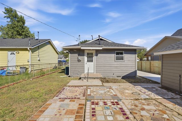 4836 S 29th West Avenue, Tulsa, OK 74107