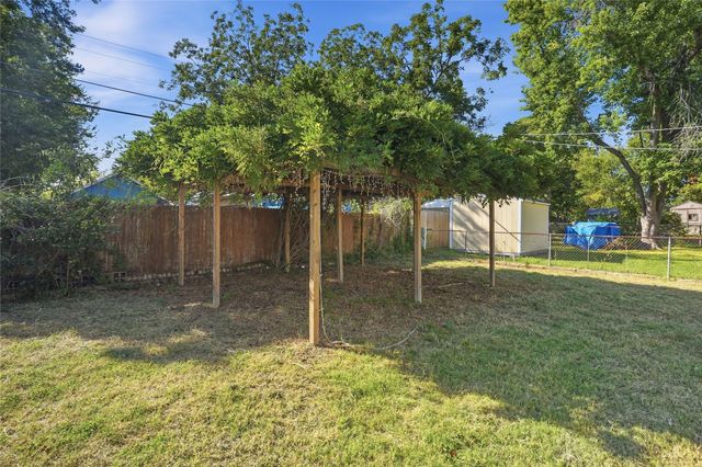 4836 S 29th West Avenue, Tulsa, OK 74107