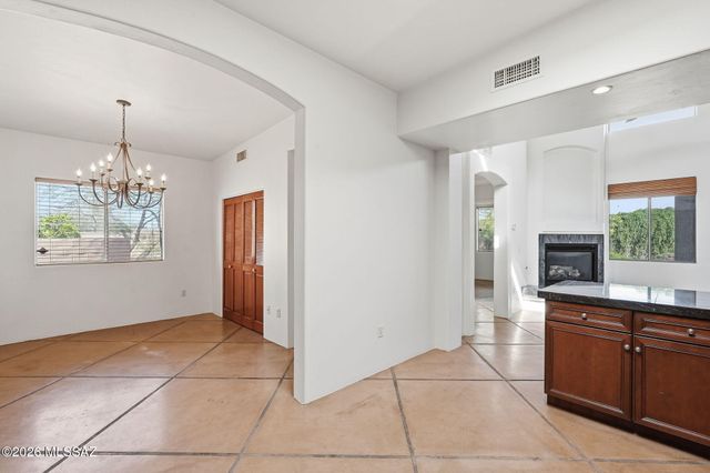 3753 N Placita Vergel, Tucson, AZ 85719