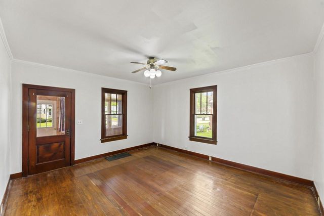 29 Locust STREET, Oconomowoc, WI 53066