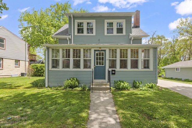 29 Locust STREET, Oconomowoc, WI 53066