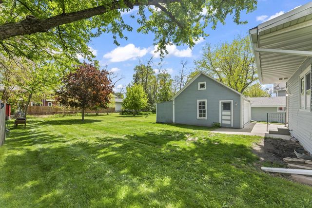 29 Locust STREET, Oconomowoc, WI 53066