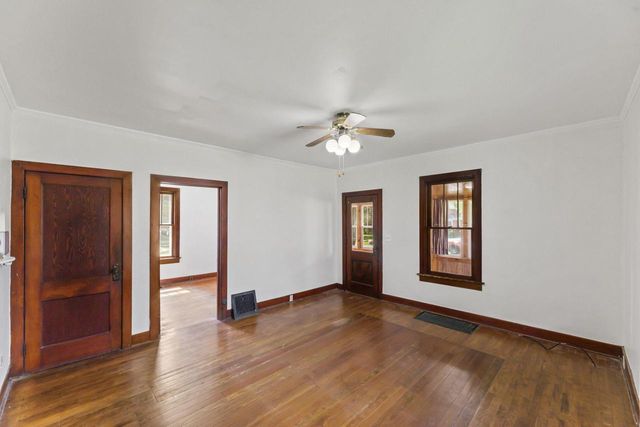 29 Locust STREET, Oconomowoc, WI 53066