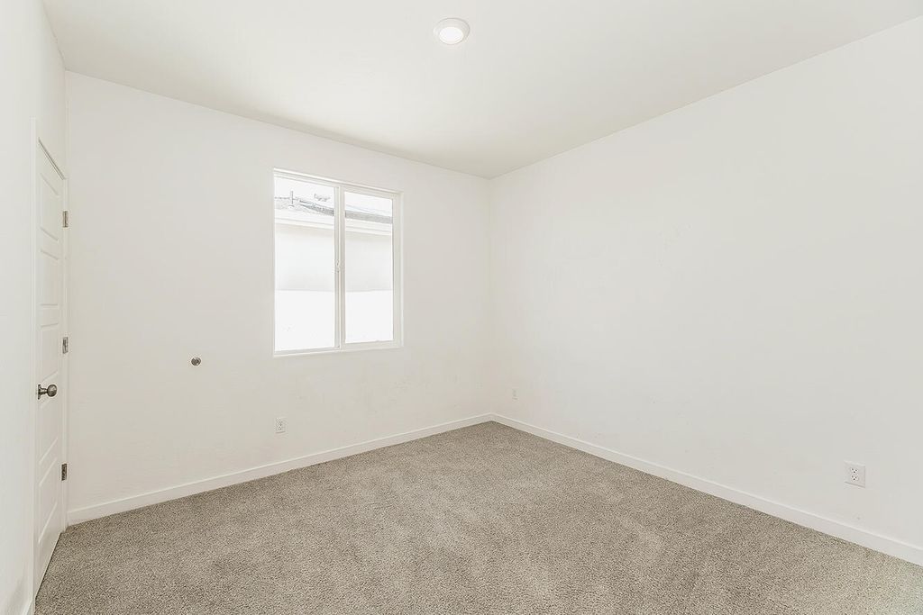 Image 47 of property listing at 2844 N Vahe Avenue, Fresno, CA 93737