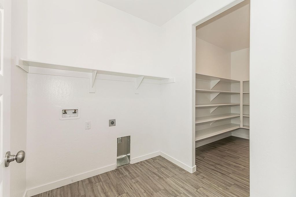 Image 54 of property listing at 2844 N Vahe Avenue, Fresno, CA 93737