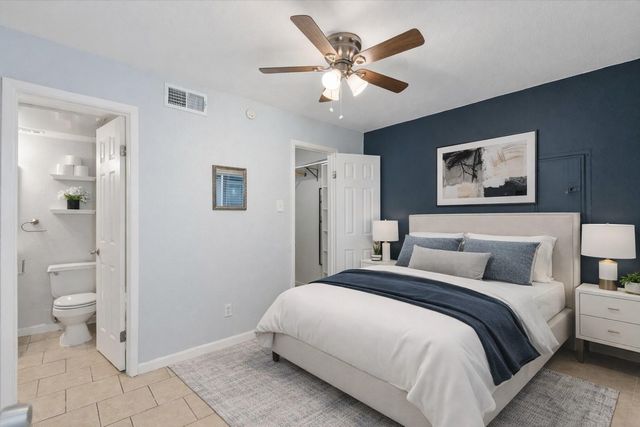 1840 Burton DR 131, Austin, TX 78741