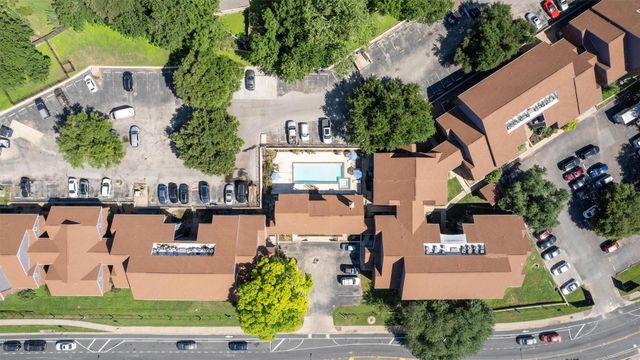 1840 Burton DR 131, Austin, TX 78741