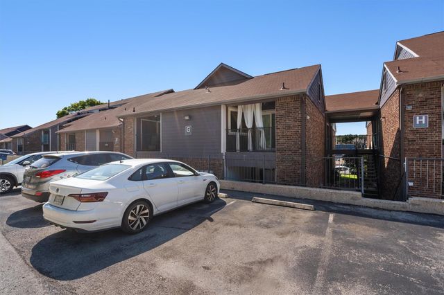 1840 Burton DR 131, Austin, TX 78741