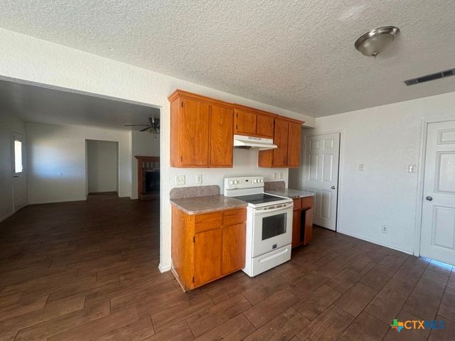 3804 Captain Drive, Killeen, TX 76549