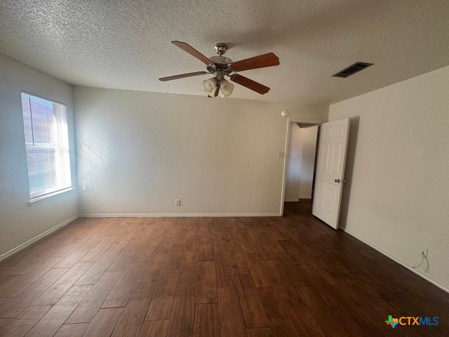 3804 Captain Drive, Killeen, TX 76549