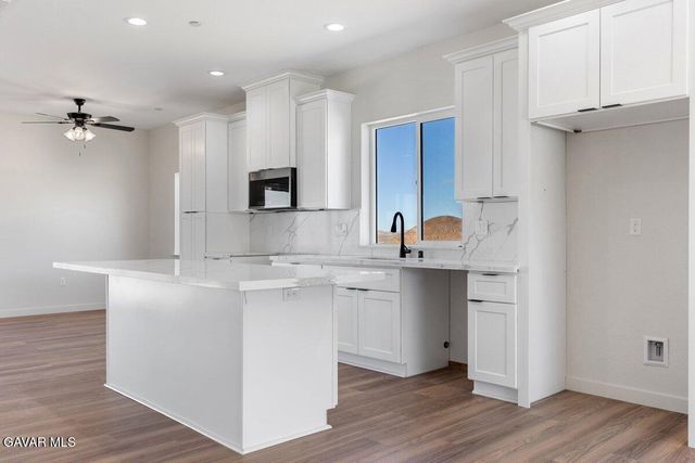 10351 Crest Road, California City, CA 93505