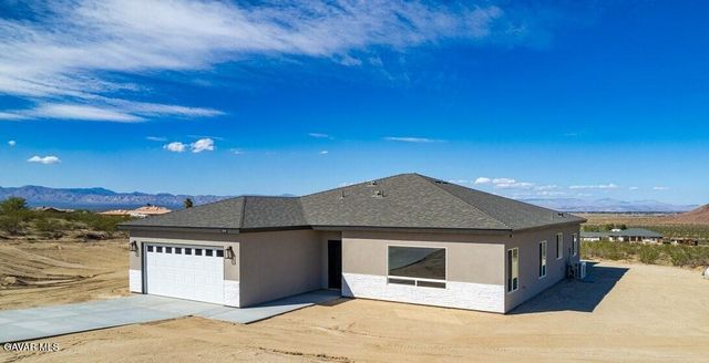 10351 Crest Road, California City, CA 93505