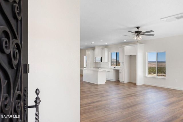 10351 Crest Road, California City, CA 93505