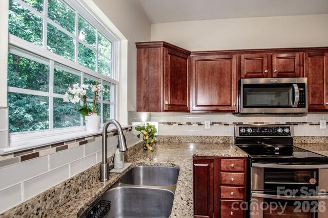 121 Crimson Orchard Drive, Mooresville, NC 28115